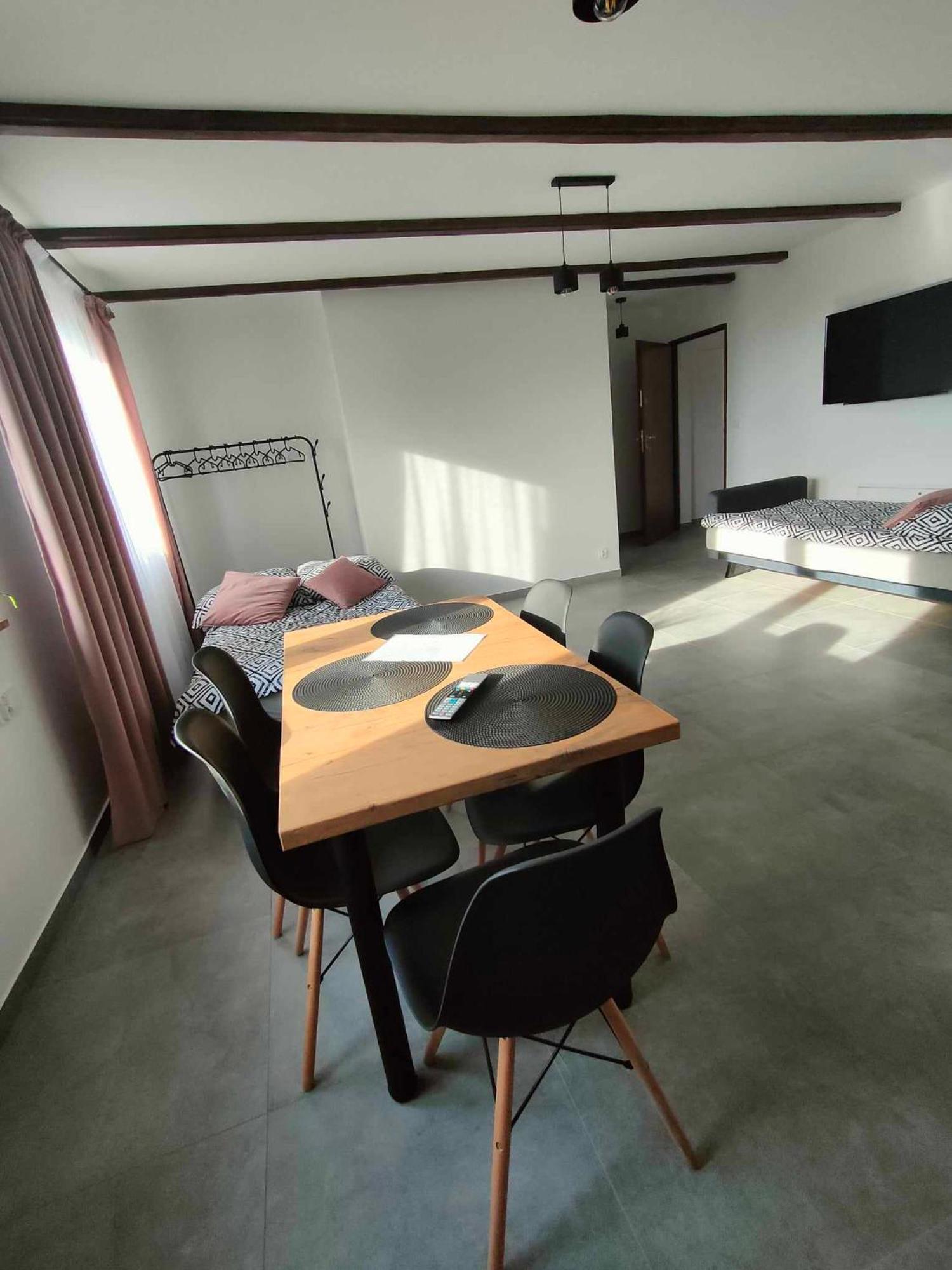 Apartamenty U Anety Вилкаси Екстериор снимка